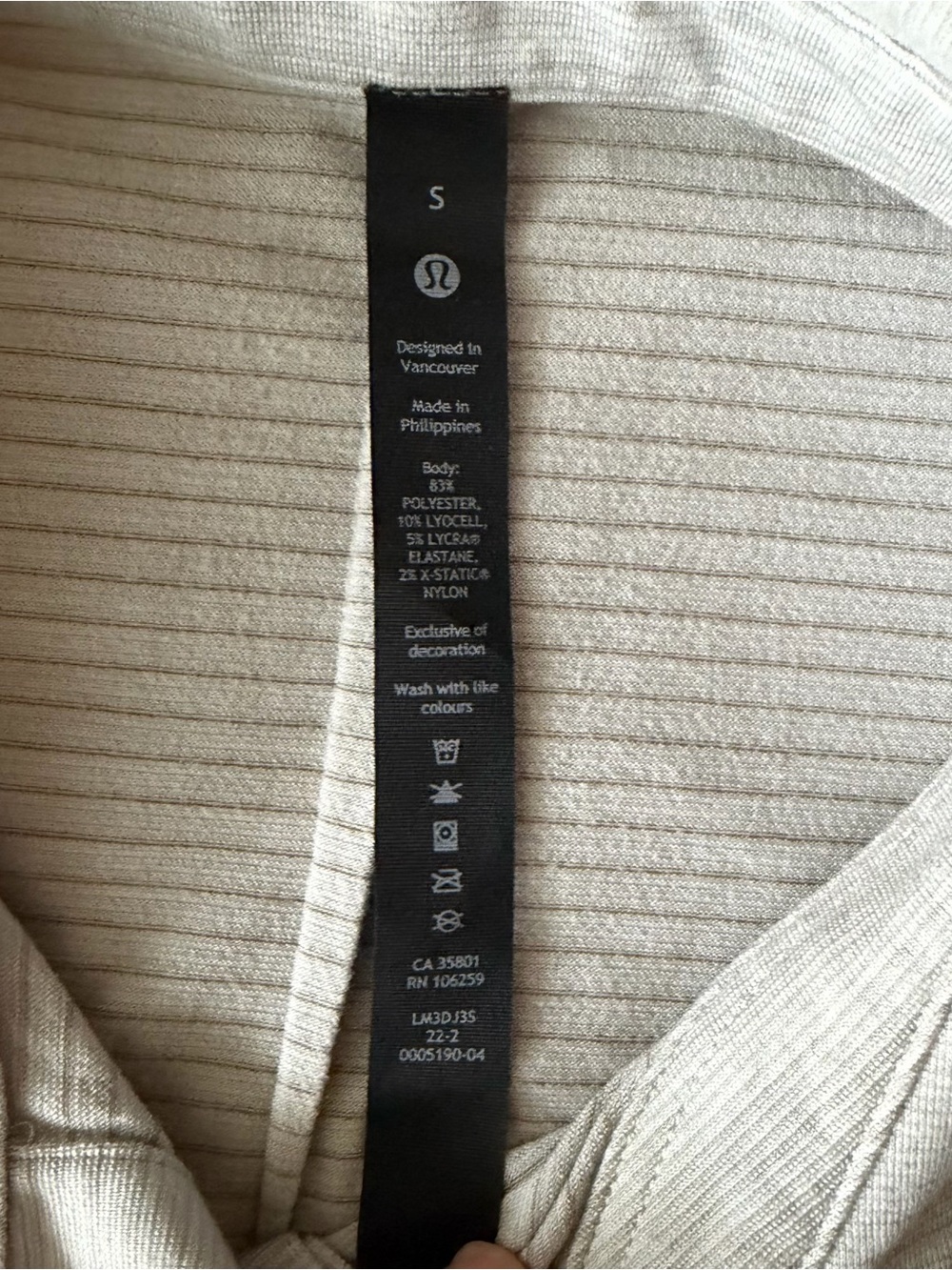 lululemon athletica Men’s Short-Sleeve Polo - Picture 3 of 4